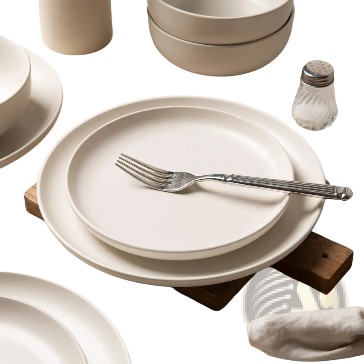 12 Piece Stoneware Dinnerware Set with Mugs for 3