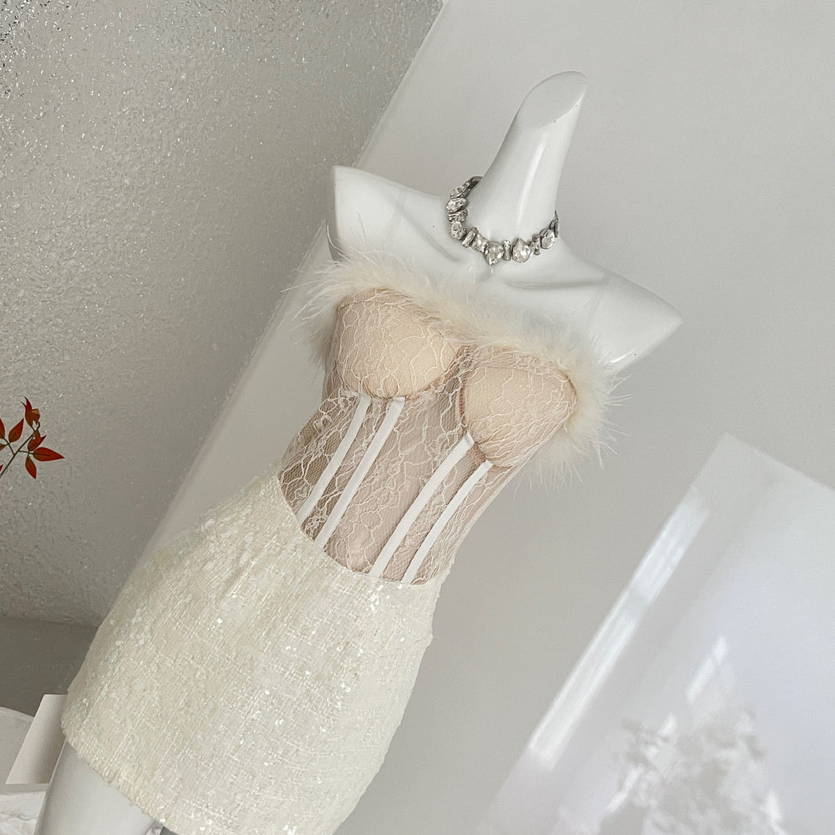 Women's French Strapless Bodycon Dress Lace Fur Trim Splicing Mini Dress For Birthday Dinner Club Night