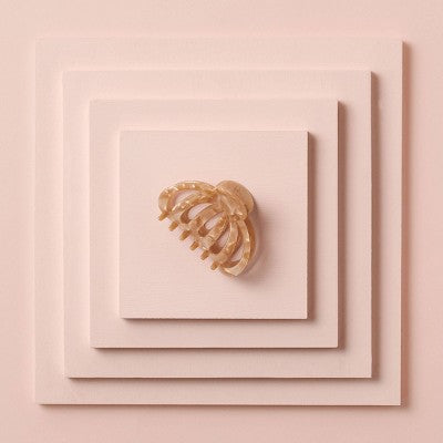 The Hair Edit Jellyfish Clip Latte - New