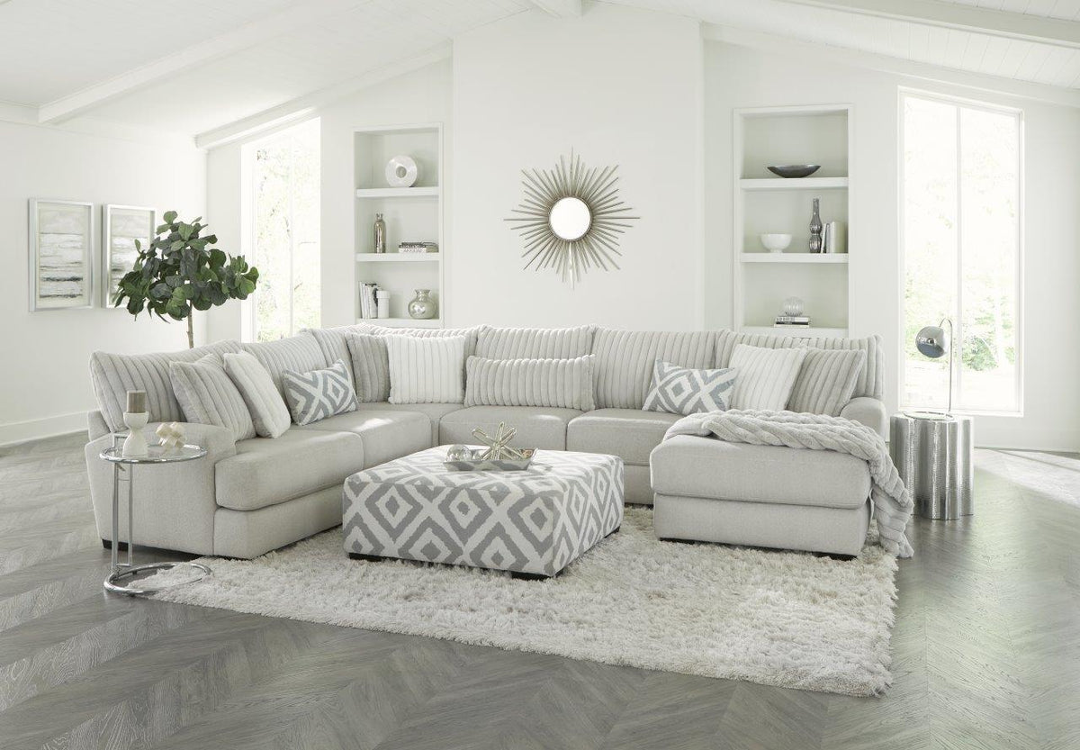 Mondo Sectional Collection
