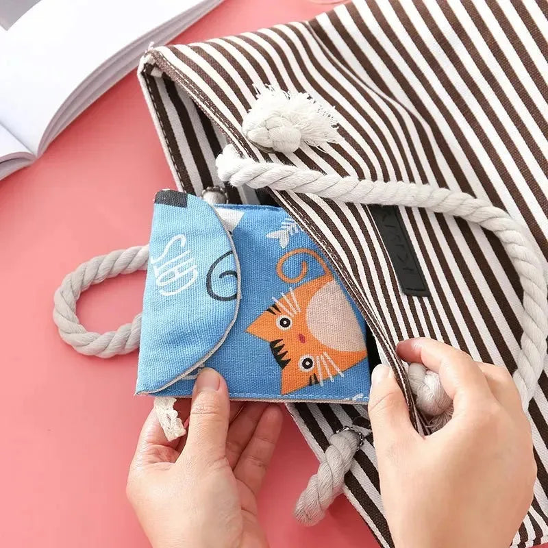 1pc Monthly Bag Cute and Portable Aunt Towel Bag, Large Capacity Towel Sanitary Cotton Bag, Carry on Bag