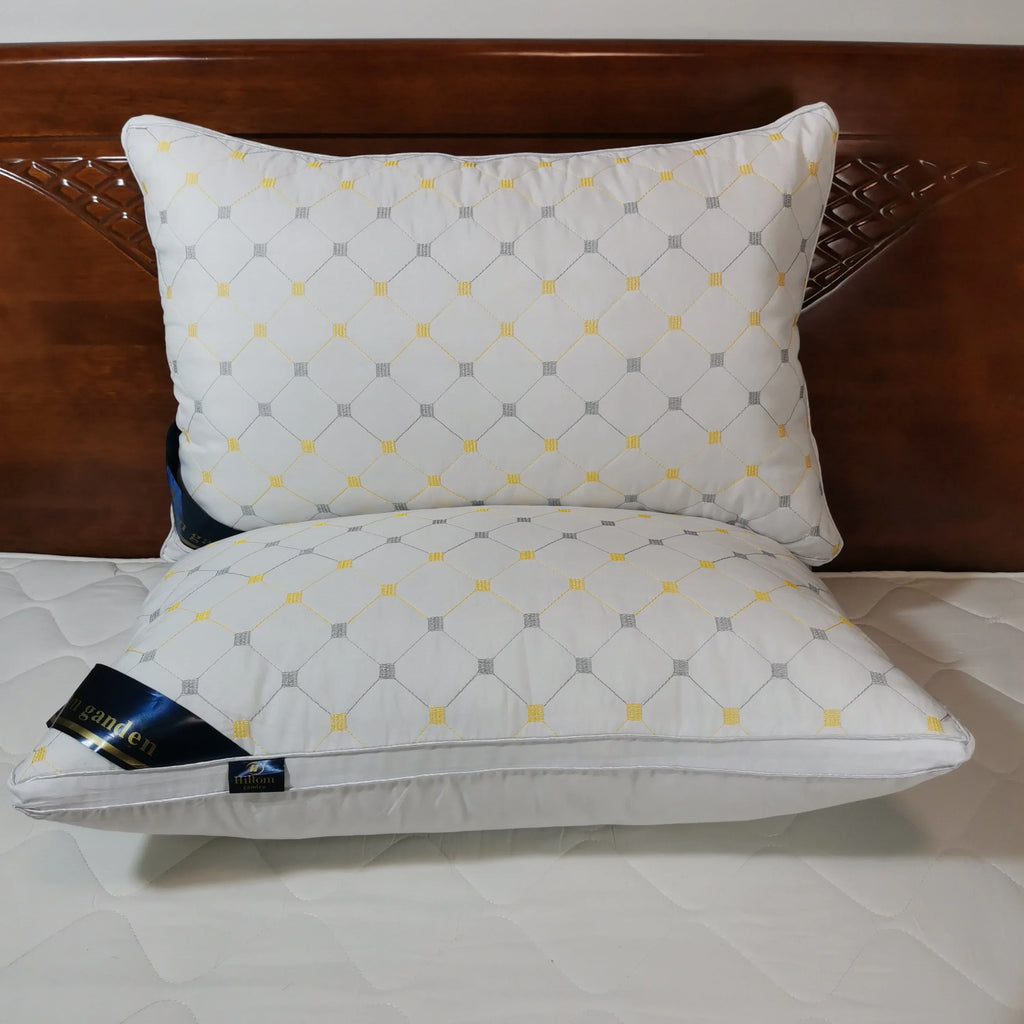 Polyester Pillow Insert for Adults - Hotel & Home Use, Soft White Rectangular Bedding Core, Durable Pillow for Dorm & Household