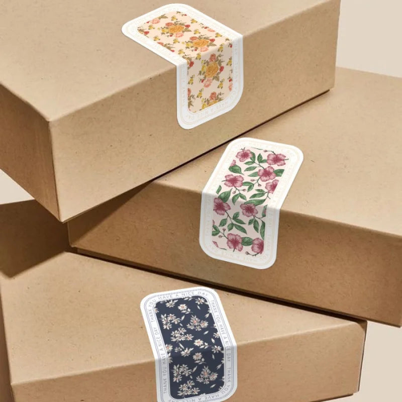 100pcs Special-Shaped Flower Sticker Roll | Gift Box Sealing and Packaging Stickers