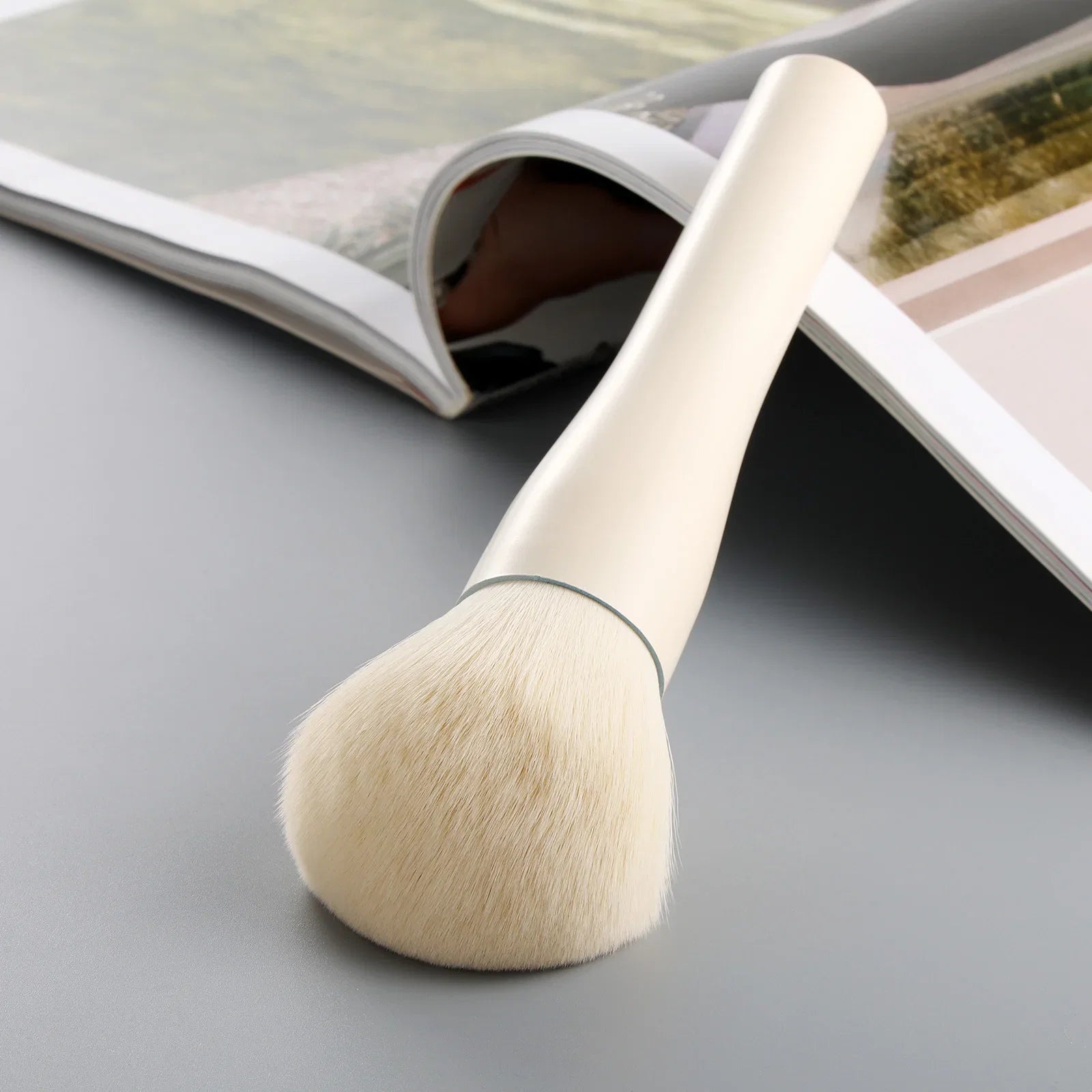 Large Fluffy Powder Brush | Professional Synthetic Bristles for All Skin Types