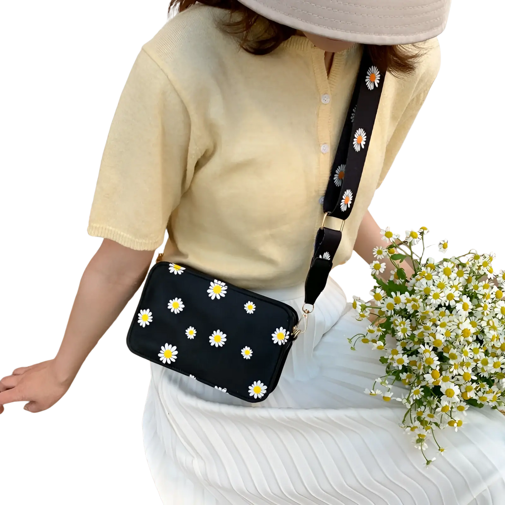 Daisy Flower Crossbody Bag Chain Strap Pu Leather