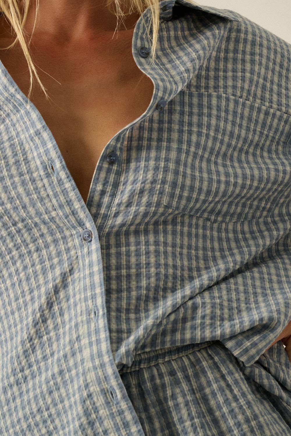 Plaid Textured Seersucker Oversize Button-Up Pocket Shirt: Chambray