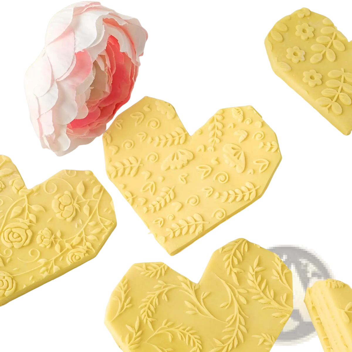 Floral Embossed Beech Wood Rolling Pin for Baking