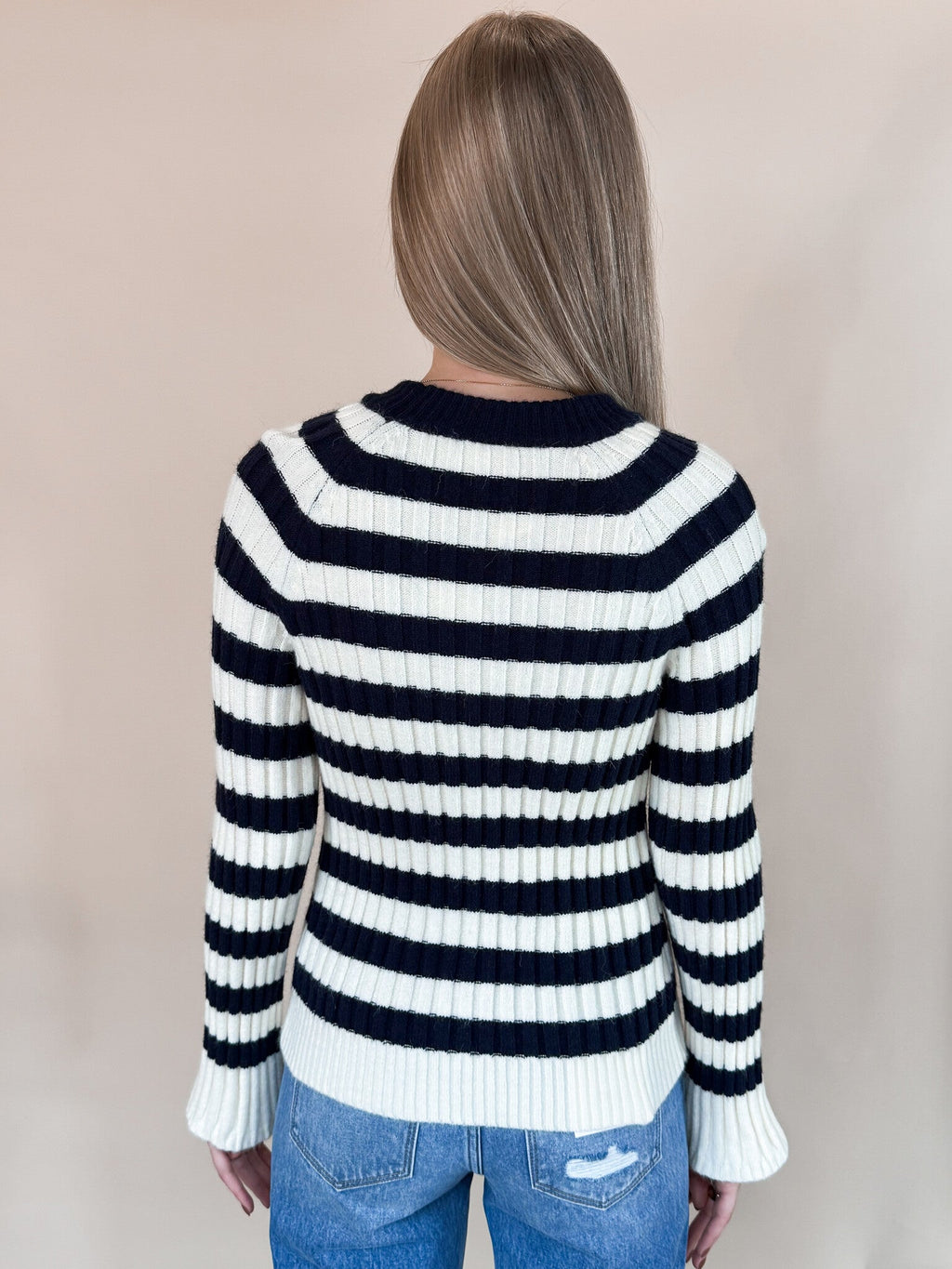 Round Neck Rib Bell Sleeve Pullover - Navy