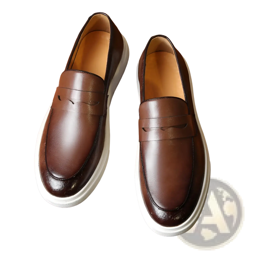 Men's British Style Embossed Leather Loafers