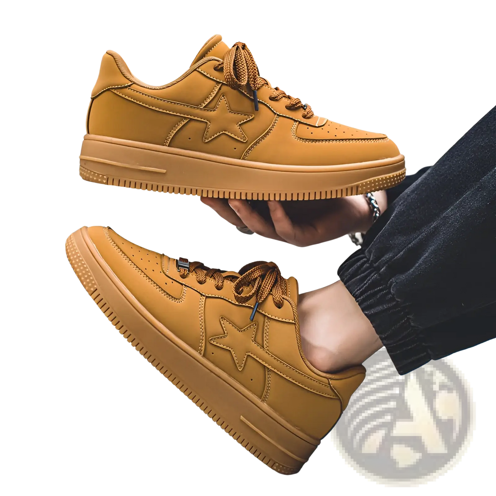 Men's Star Emblem Thick Sole Leather Sneakers