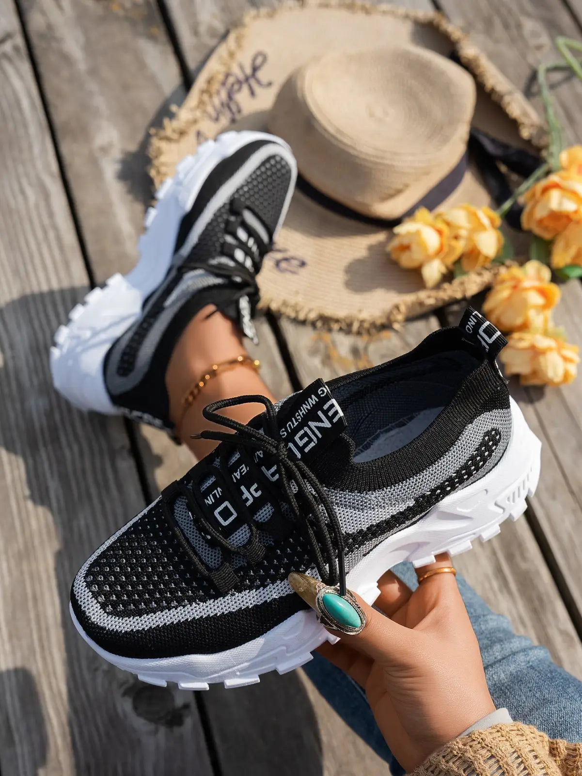 Women's Breathable Flyknit Mesh Lace-up Walking Sneakers