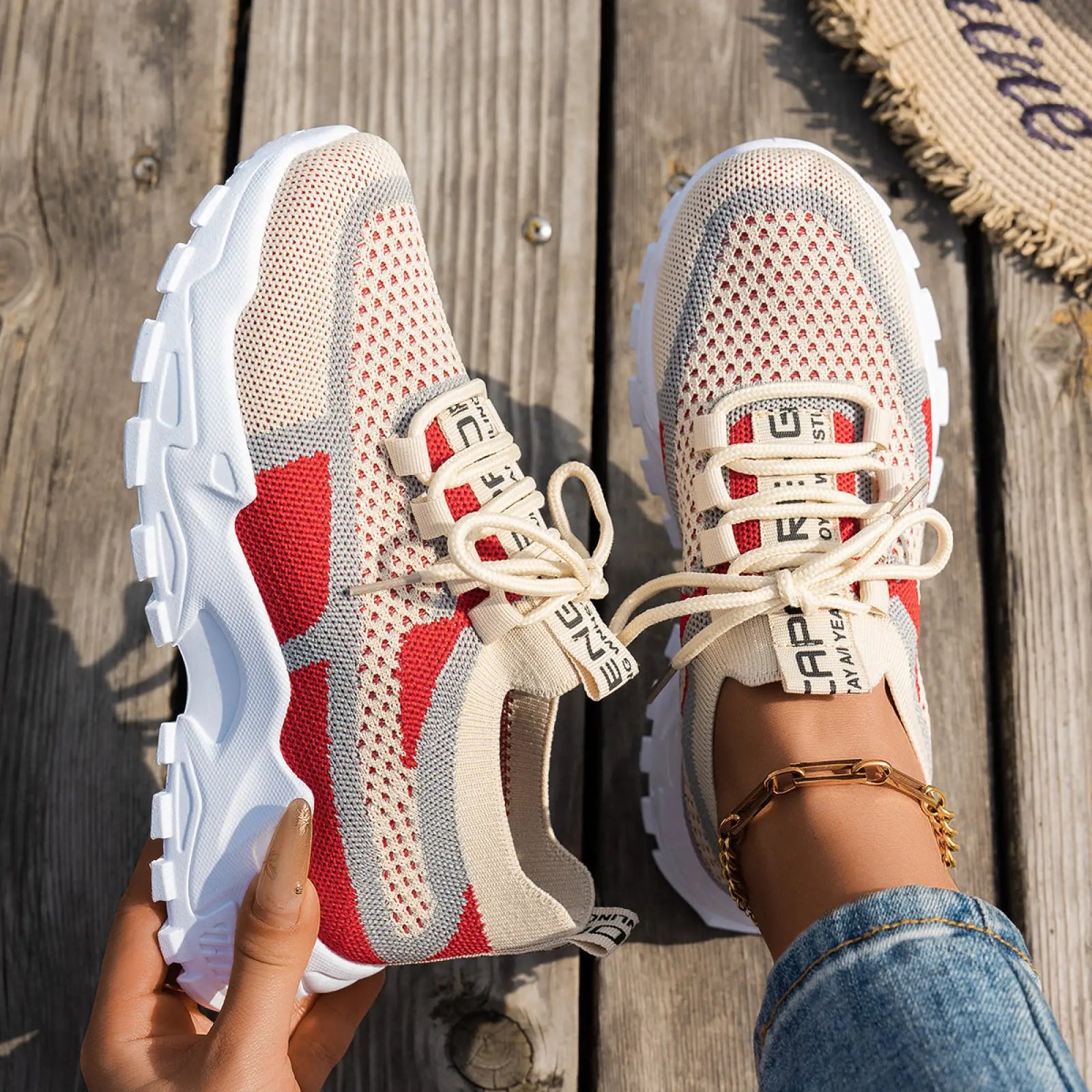 Women's Breathable Flyknit Mesh Lace-up Walking Sneakers